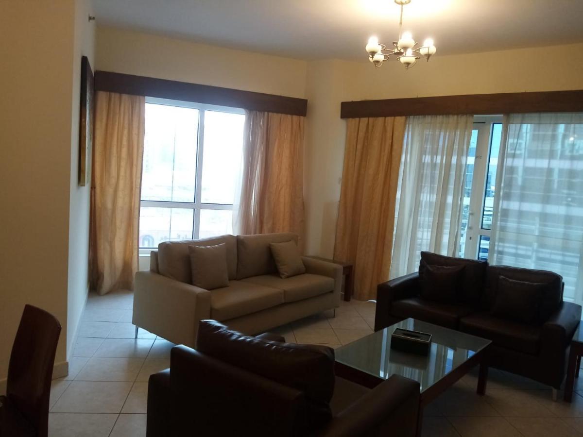 Апартаменти Lovely 2br Al Deyafa *